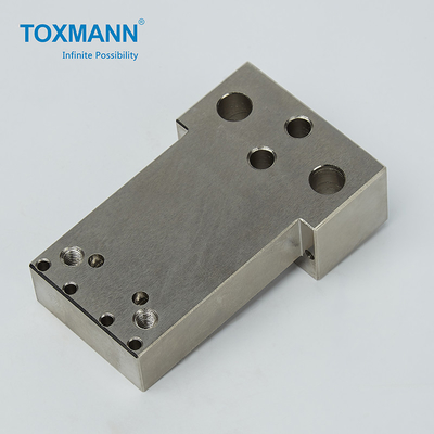 SKD61 المعادن باستخدام الحاسب الآلي طحن قطع غيار الآلات التسامح 0.02 مم دائم