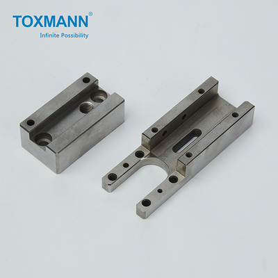 S136 أجزاء ماكينات CNC دقيقة عملية متعددة الأغراض للمحرك