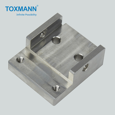 أجزاء الطحن CNC العملية للسيارات ، مكونات الآلات الدقيقة S136 CNC
