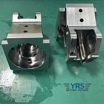 SKD61 DC53 CNC الدقة المعدنية الأجزاء ريفيت تغذية دائمة